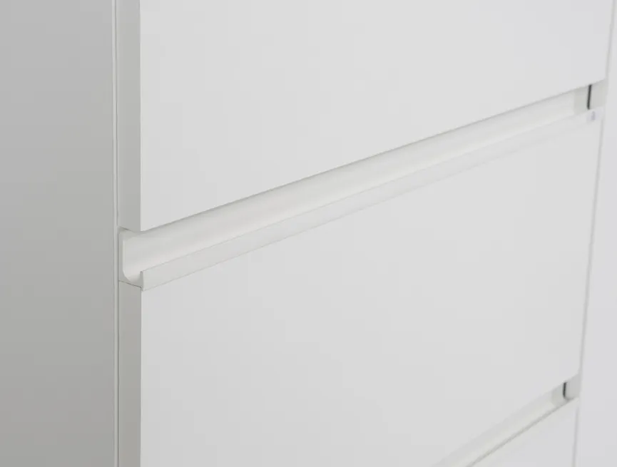 Schwebetürenschrank 2-trg. detail