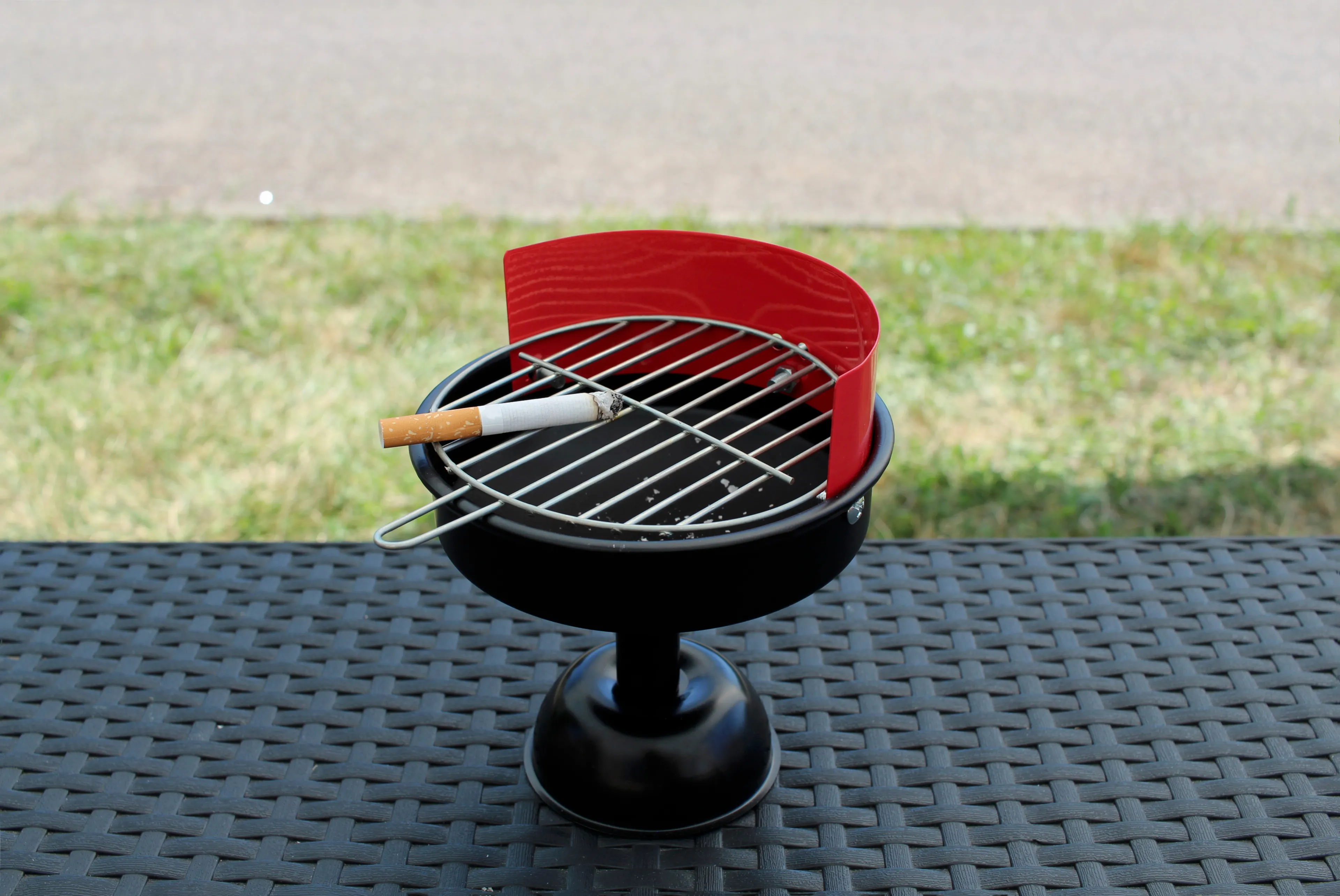 Aschenbecher Mini Grill
