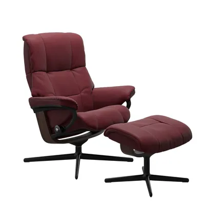 Sessel mit Hocker
