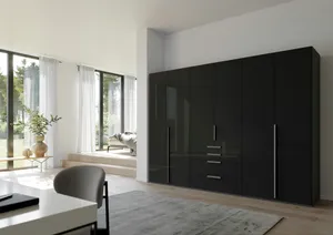 Kleiderschrank