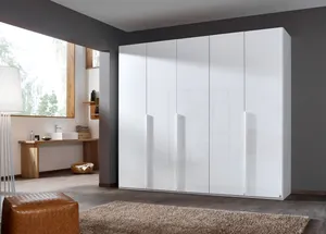 Kleiderschrank