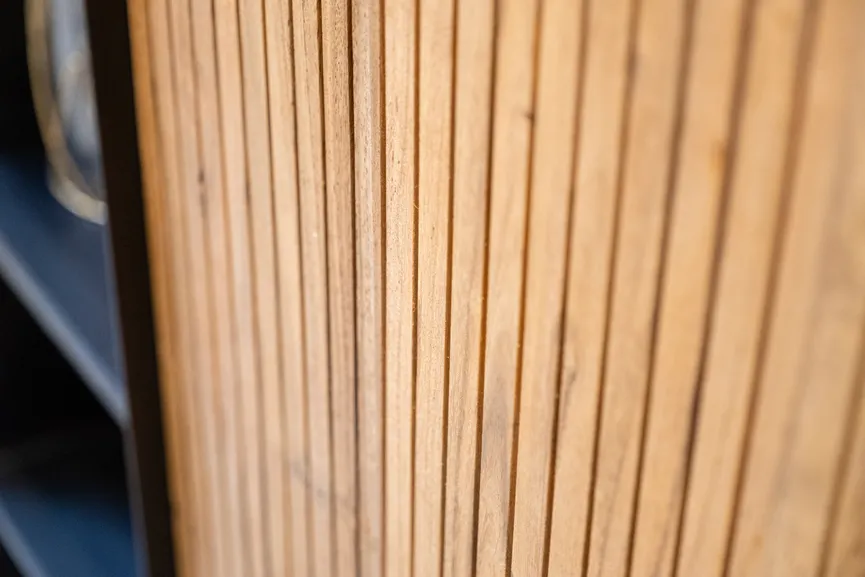 Lowboard detail