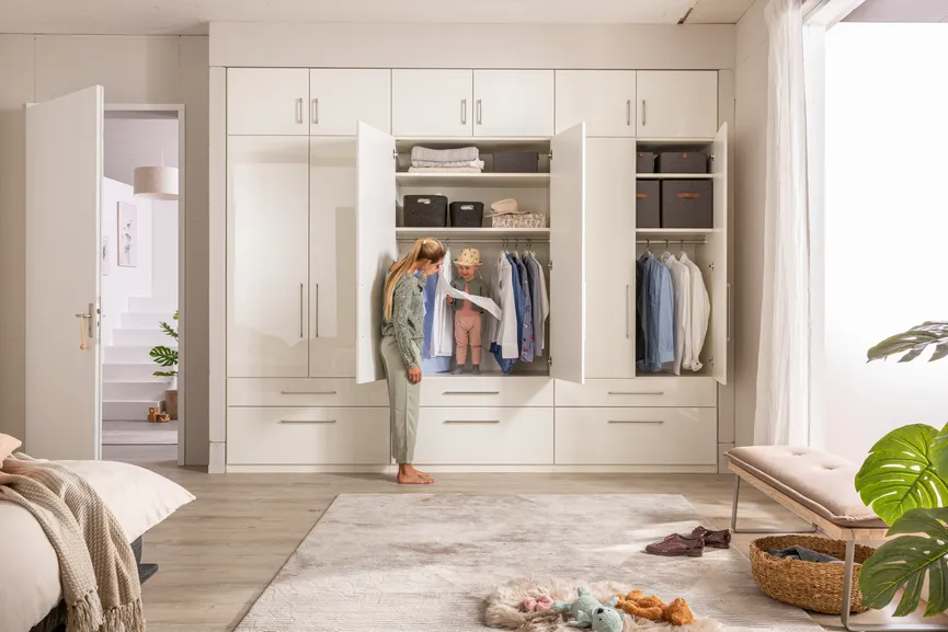 Drehtürenschrank 6-trg. hauptaufnahme