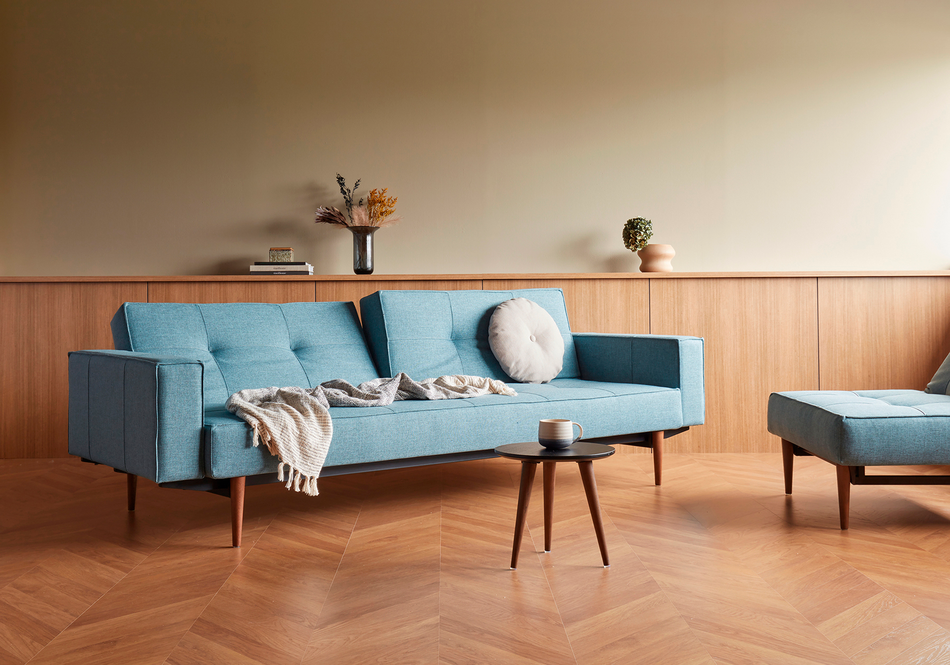 Schlafsofa mit Armlehnen