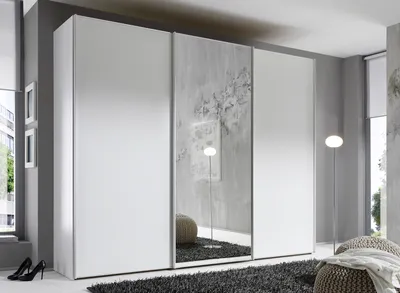 Schwebetürenschrank