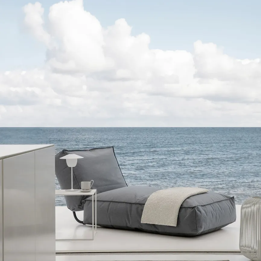 Daybed detail