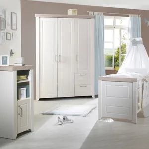 Kleiderschrank