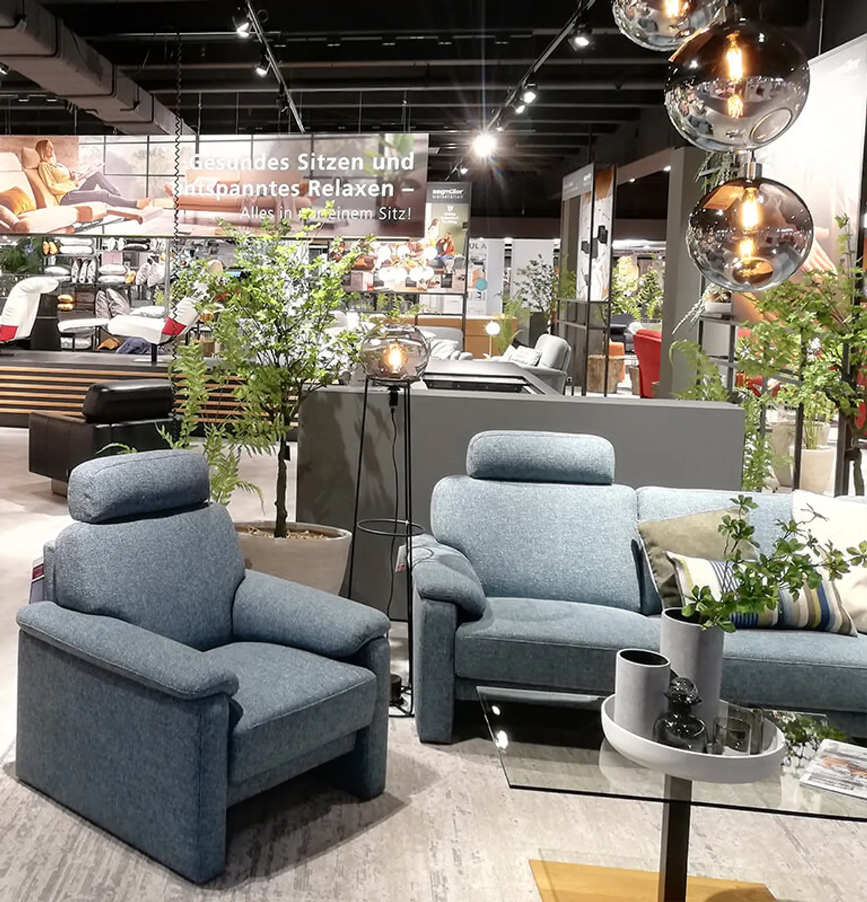Ausstellung Sofa im Einrichtungshaus