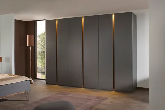 Kleiderschrank