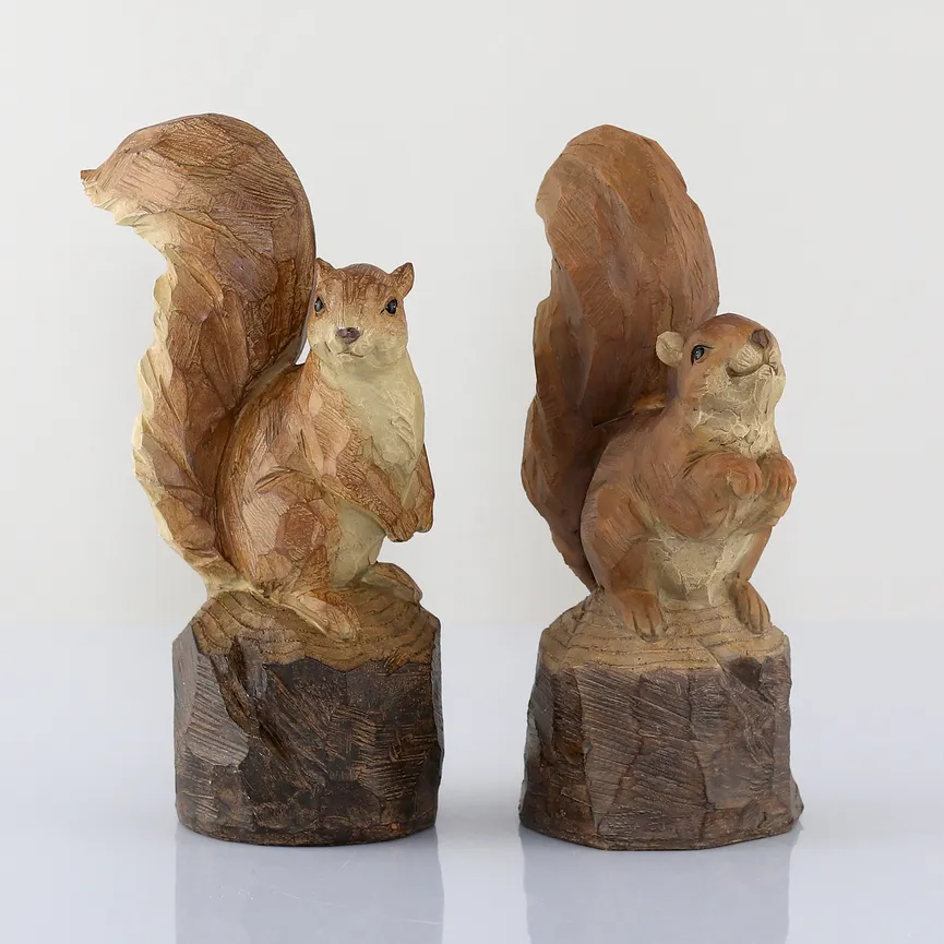 Figur "Eichhörnchen" braun milieu