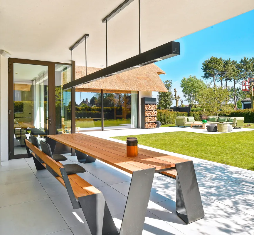 Lampe mit Heizstrahler detail