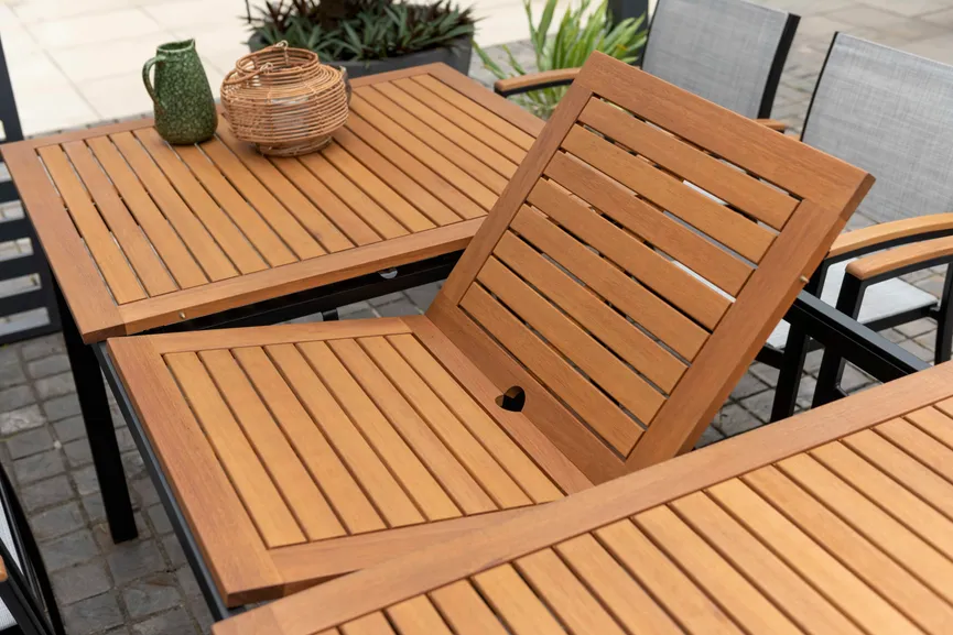 ** Ausziehtisch 180/240 detail