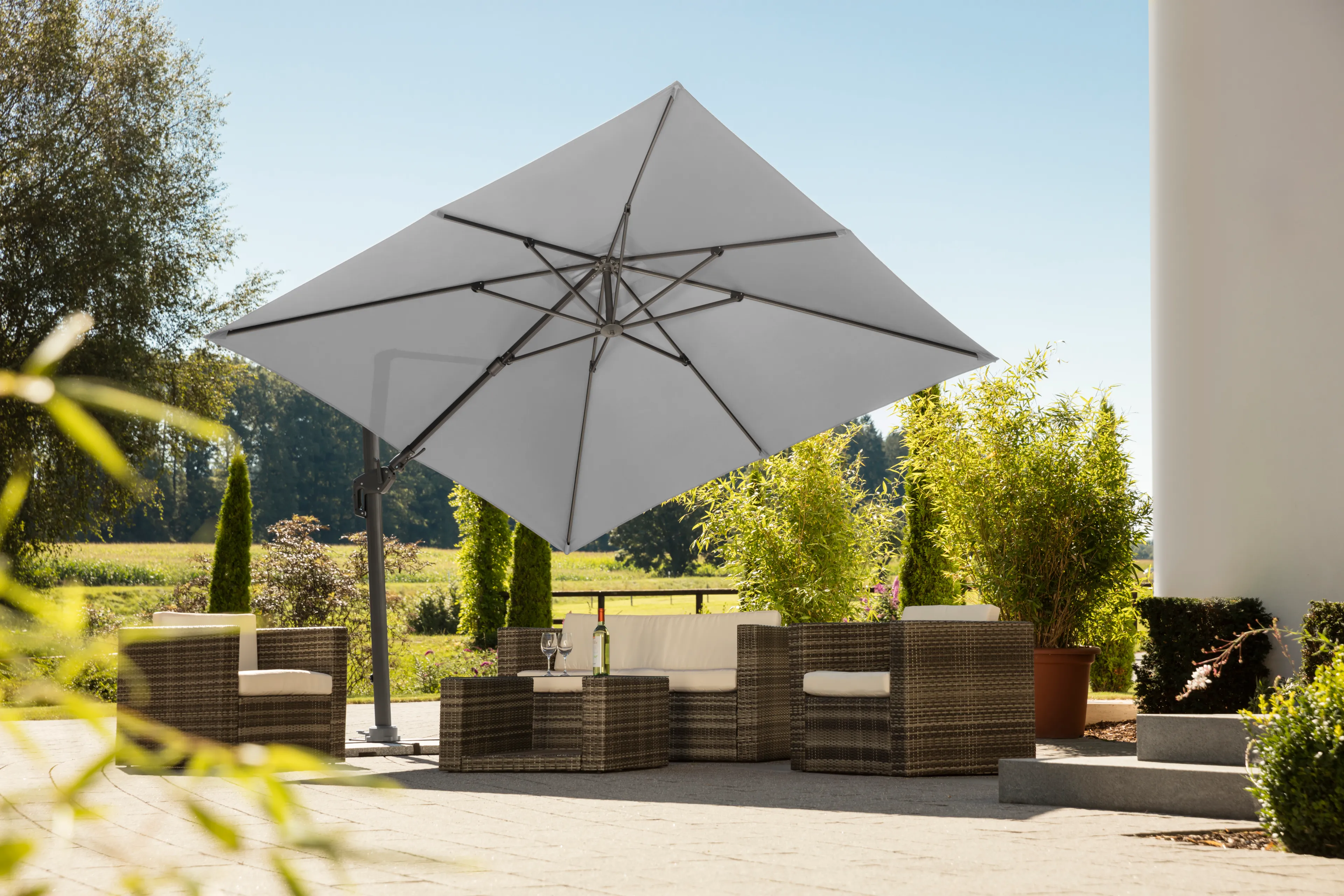 Pendelschirm Rhodos Twist 300 x 300 cm