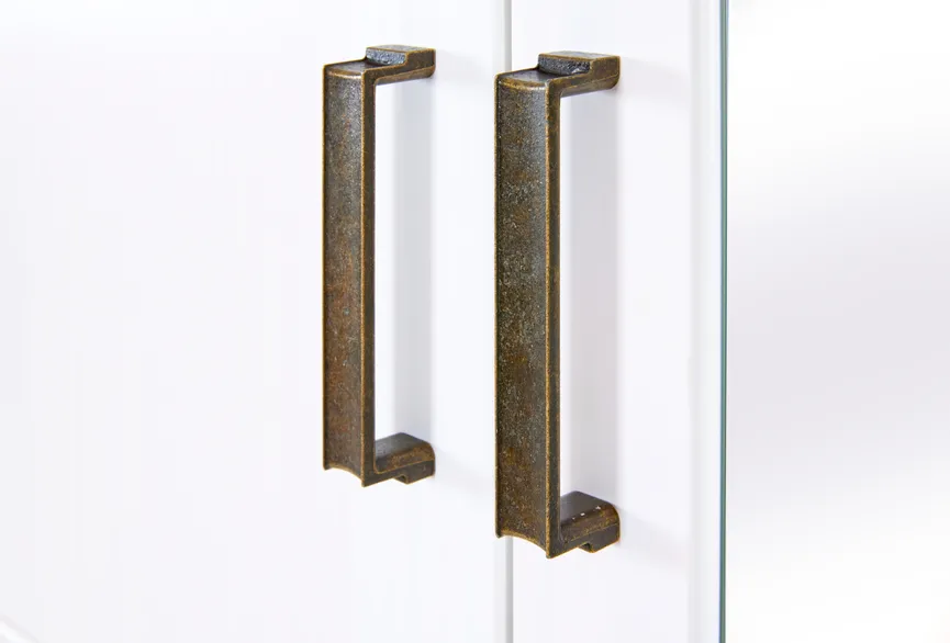 Kleiderschrank 3-trg. detail