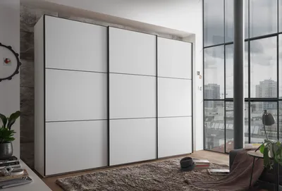 Schwebetürenschrank