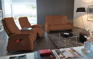 Rundsofa mit Zwischentisch